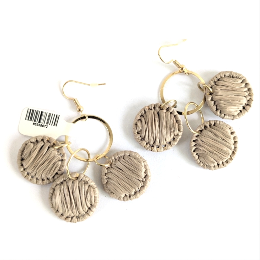 🟣Natural Raffia And Gold Tone Woven Earrings NWT